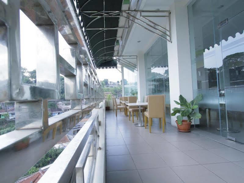 Kesambi Hijau Hotel 3*